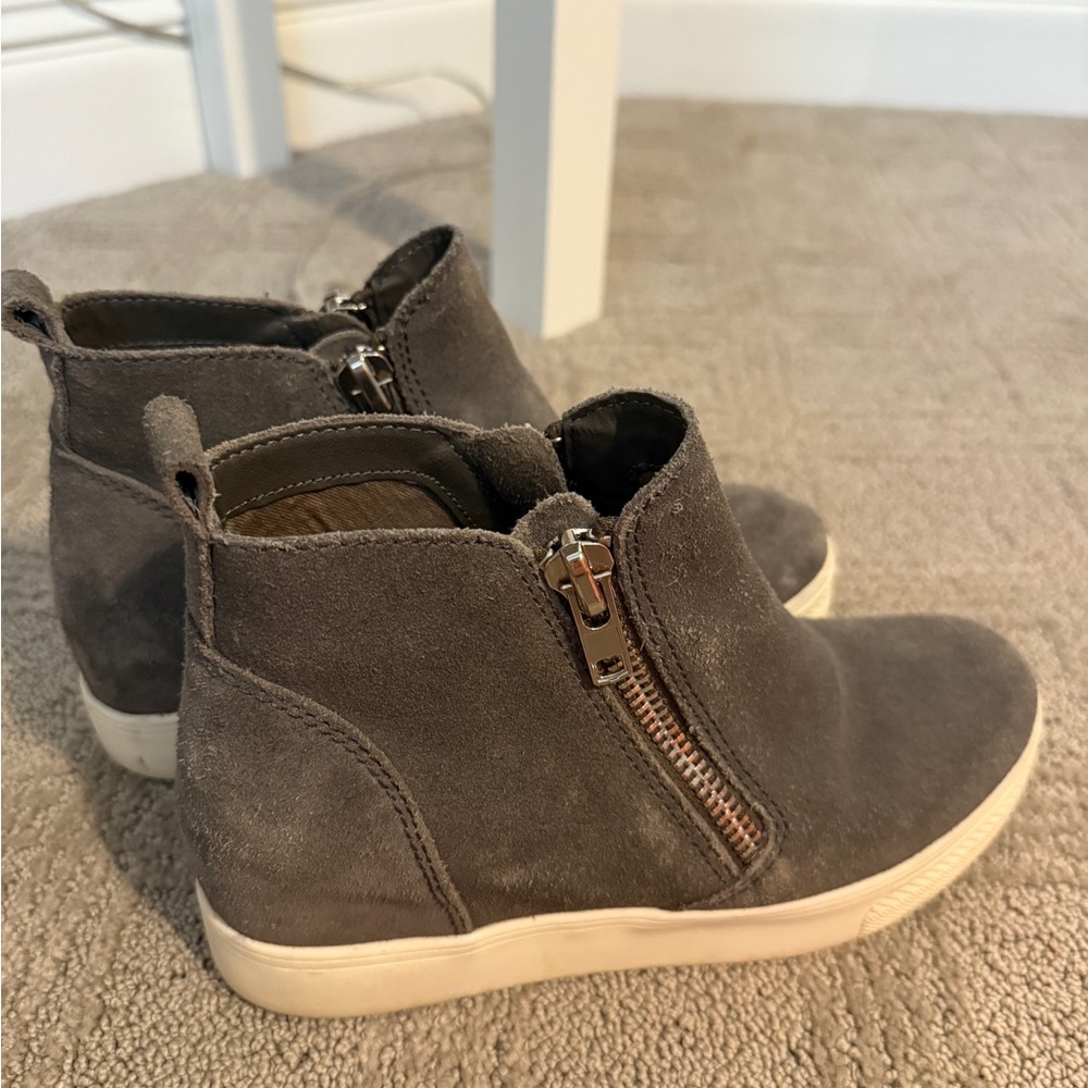 Steve Madden Charcoal Suede Ankle Boots
